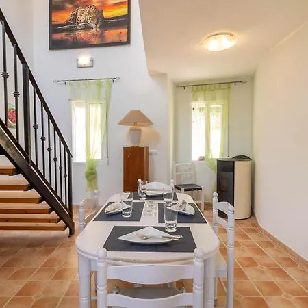 Cala Encantada Sea View With Pool קלפה