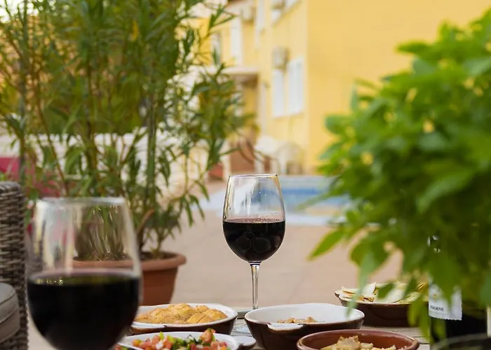 Villa Cala Encantada Sea View Apartments With Pool